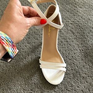 Lulus size 7 Sandal Pumps, Worn Once